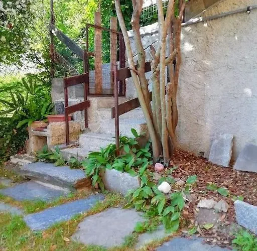 Appartement Large Flat In The Hills Of