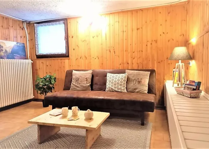 Large Flat In The Hills Of