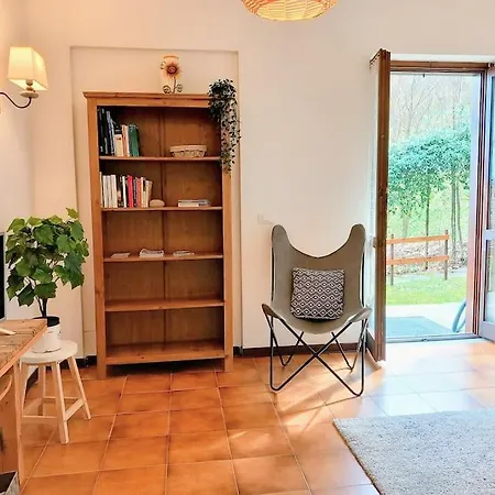 Apartment Large Flat In The Hills Of