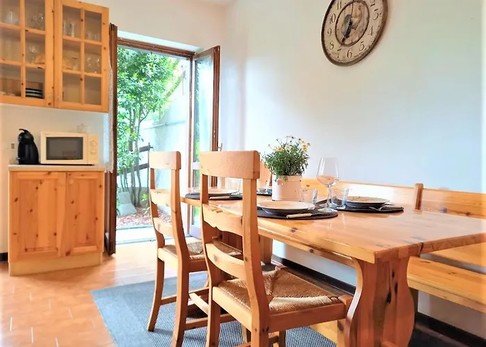 Daire Large Flat In The Hills Of Menaggio