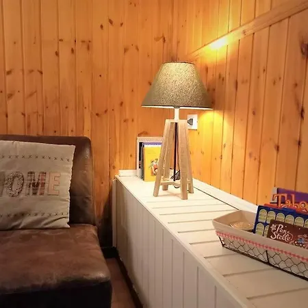 Large Flat In The Hills Of * メナッジョ