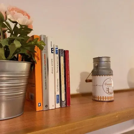 Large Flat In The Hills Of * Μενάτζιο